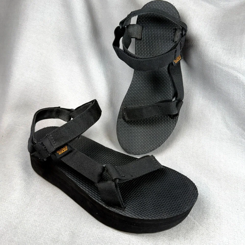 Teva Flatform Sandals Women Size 9 Black Platform Sporty Strappy 1008844